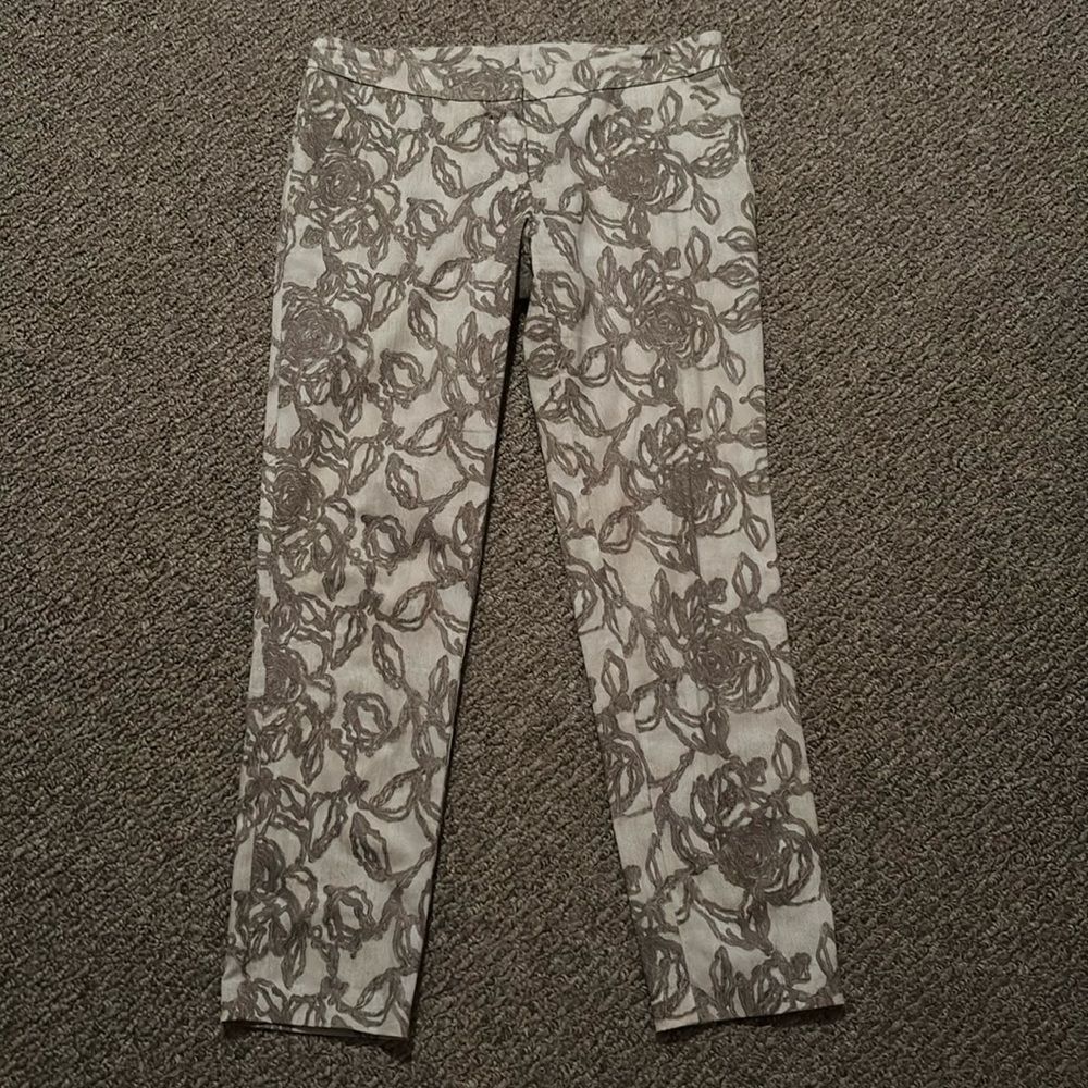 Stile Benetton Flat Front Crop Pants Size 4